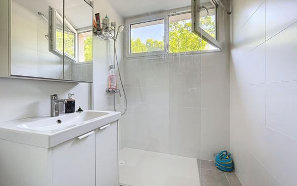 Appartement à vendre    3 pièces • 60 m2 Villeurbanne