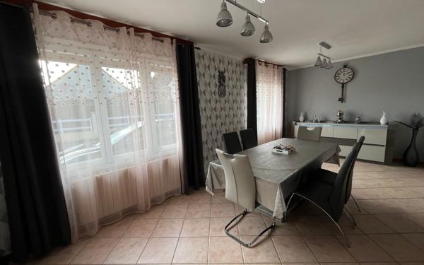 Maison à vendre    4 pièces •  La Fère