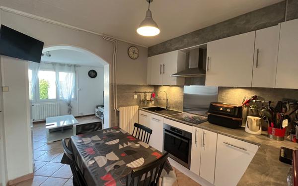 Maison à vendre    4 pièces •  La Fère