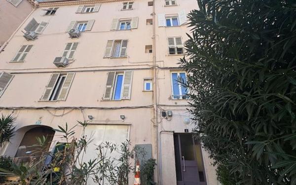 Appartement à vendre    3 pièces • 60,19 m2 Nice