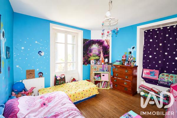 Maison à vendre 12 pièces 266 m² Neuvic