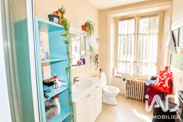 Maison à vendre 12 pièces 266 m² Neuvic