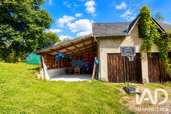 Maison à vendre 12 pièces 266 m² Neuvic