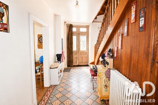 Maison à vendre 12 pièces 266 m² Neuvic
