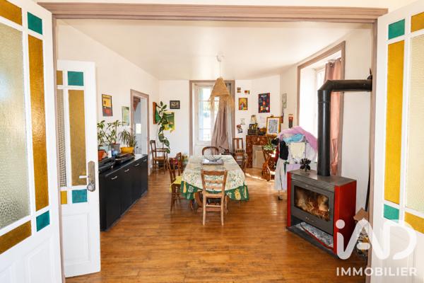 Maison à vendre 12 pièces 266 m² Neuvic