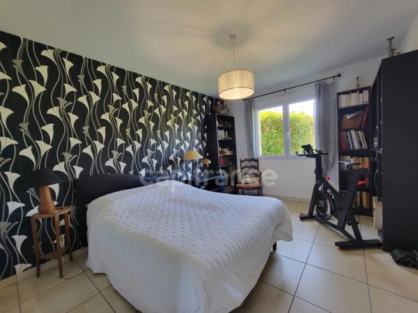 Plain-pied 3 chambres · Piscine au sel · Chauffage au sol