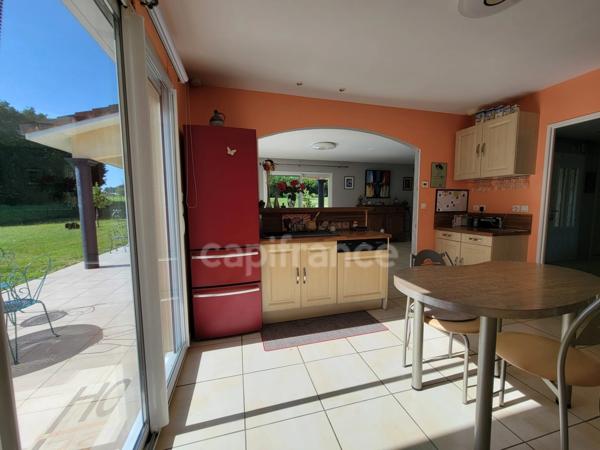 Plain-pied 3 chambres · Piscine au sel · Chauffage au sol
