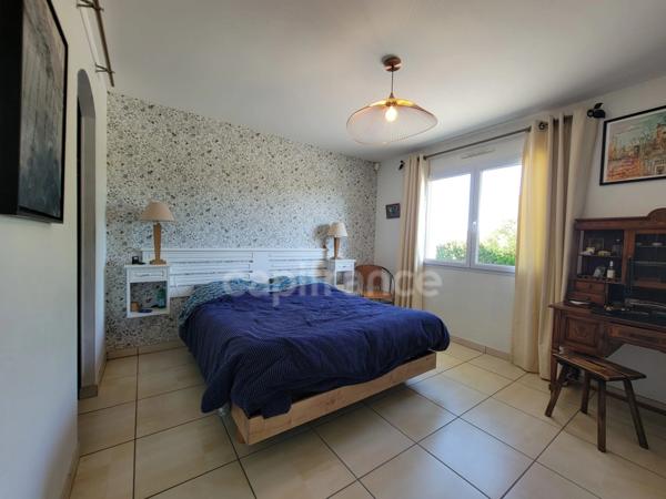 Plain-pied 3 chambres · Piscine au sel · Chauffage au sol