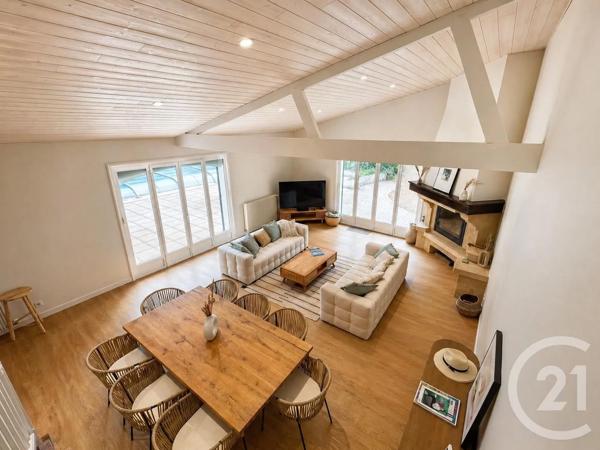 Maison à vendre  7 pièces - 188,20 m 2   TALMONT ST HILAIRE  - 85