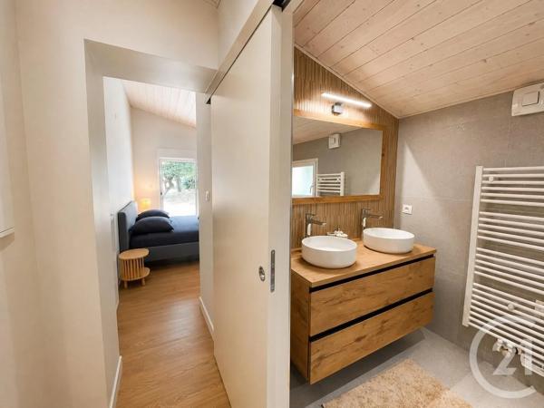 Maison à vendre  7 pièces - 188,20 m 2   TALMONT ST HILAIRE  - 85