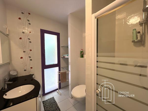 MAGNIFIQUE PROPRIÉTÉ À VENDRE – LES HAUTEURS DE NÎMES