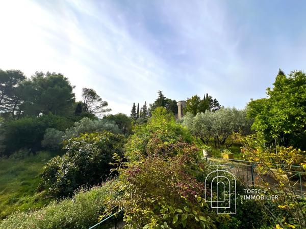 MAGNIFIQUE PROPRIÉTÉ À VENDRE – LES HAUTEURS DE NÎMES