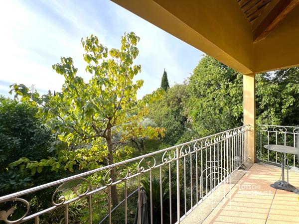 MAGNIFIQUE PROPRIÉTÉ À VENDRE – LES HAUTEURS DE NÎMES