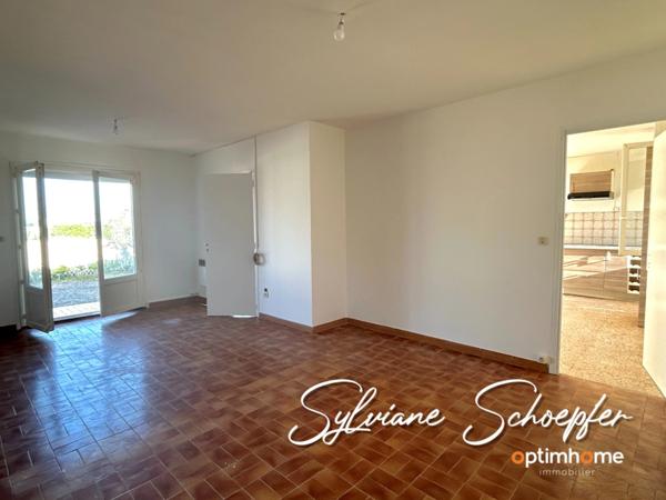 Maison de plain-pied 2 chambres à Bollène