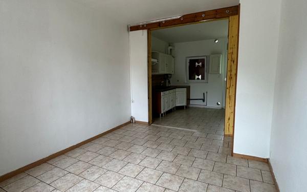 Maison à louer    3 pièces • 52 m2 Beautor