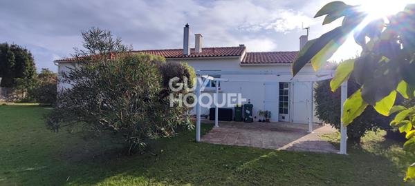 VENTE : maison T4 (108 m²) à LA BREE LES BAINS