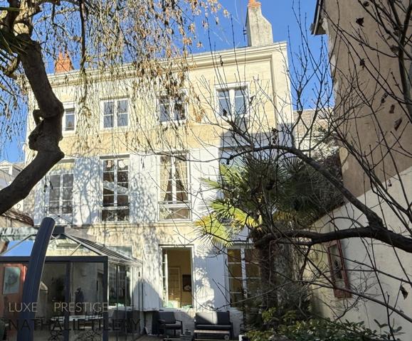 Maison de ville de 1850 , à vendre , Orleans cathédrale