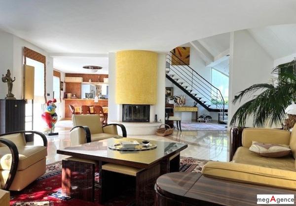 Maison à ECOUFLANT, 49000 - 7 pièces 280m²