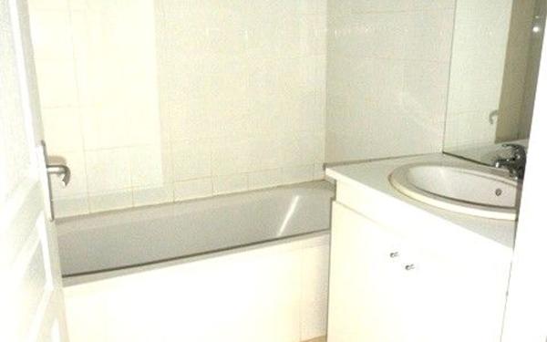 Appartement à vendre    2 pièces •  Aire-sur-l'Adour