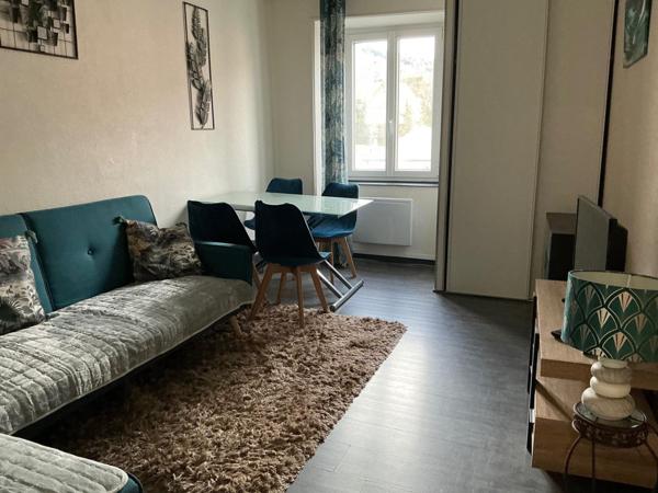 Apparentement, 31 m2,T1,chambre, séjour,cuisine, salle de bain , cellier