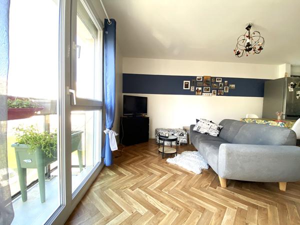 Appartement à vendre à Vannes 47 m² - Rive droite - ascenseur - balcon - parking - cave