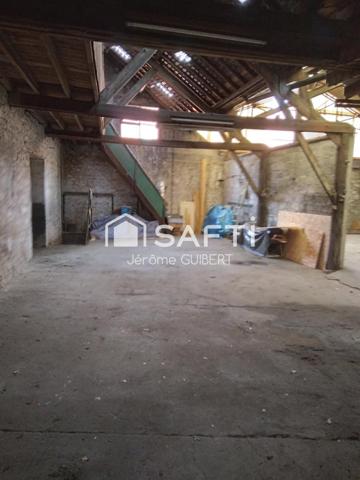 BATIMENT INDUSTRIEL 200 M2