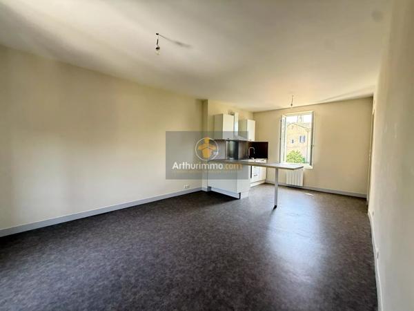 Location                                                      Appartement
                        
                     3 pièces                      51 m2                     à Apt