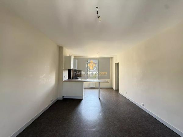 Location                                                      Appartement
                        
                     3 pièces                      51 m2                     à Apt
