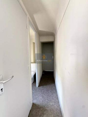 Location                                                      Appartement
                        
                     3 pièces                      51 m2                     à Apt