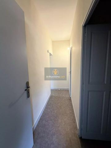 Location                                                      Appartement
                        
                     3 pièces                      51 m2                     à Apt