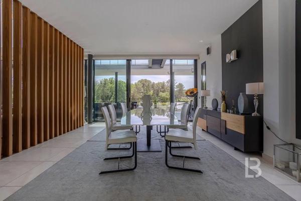 Villa contemporaine aux prestations haute gamme à vendre à Mougins