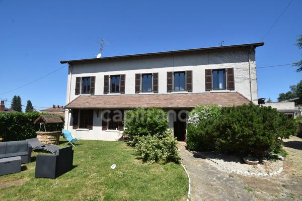 BELMONT DE LA LOIRE - Maison 215 m² - 7 pièces - proche commodités.