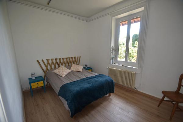BELMONT DE LA LOIRE - Maison 215 m² - 7 pièces - proche commodités.