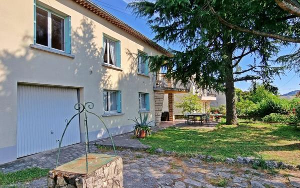 Maison à vendre    5 pièces •  Saint-Martin-de-Valgalgues