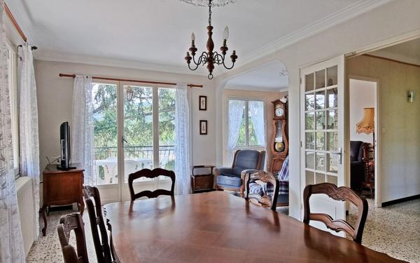 Maison à vendre    5 pièces •  Saint-Martin-de-Valgalgues