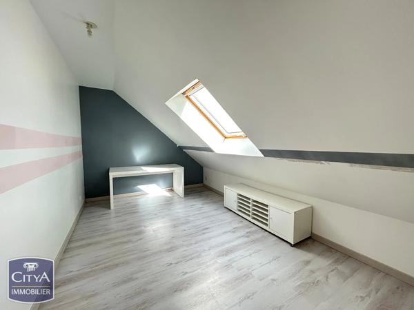 Maison à vendre 8 pièces 144.43m² La Chapelle-Saint-Ursin (18570)