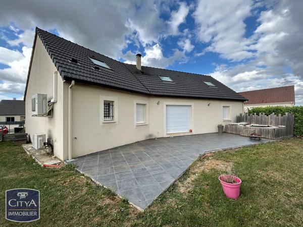 Maison à vendre 8 pièces 144.43m² La Chapelle-Saint-Ursin (18570)