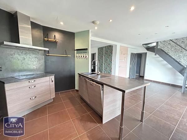 Maison à vendre 8 pièces 144.43m² La Chapelle-Saint-Ursin (18570)