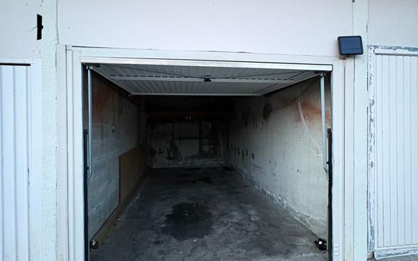 Stationnement à vendre    Villeneuve-Loubet