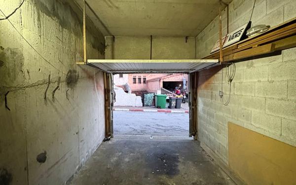 Stationnement à vendre    Villeneuve-Loubet