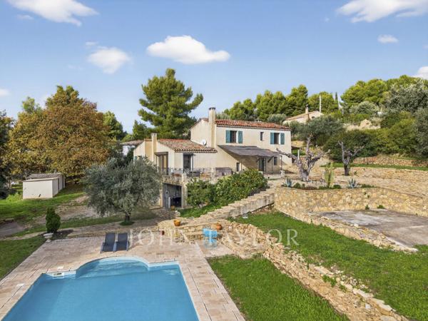 Maison avec piscine dans un quartier prisé de La Cadière-d’Azur