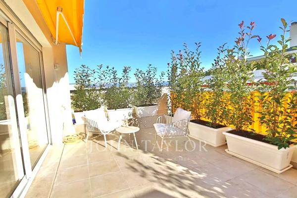 PORT VAUBAN ANTIBES / DERNIER ETAGE