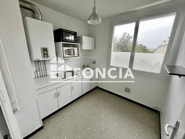 Location Studio 31.85 m² - 3 RUE MIRABEAU Brest 29200