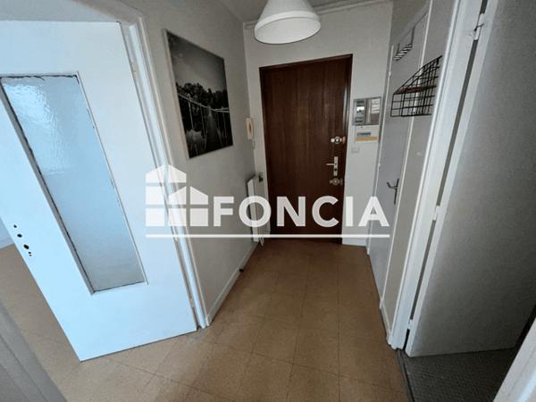 Location Studio 31.85 m² - 3 RUE MIRABEAU Brest 29200