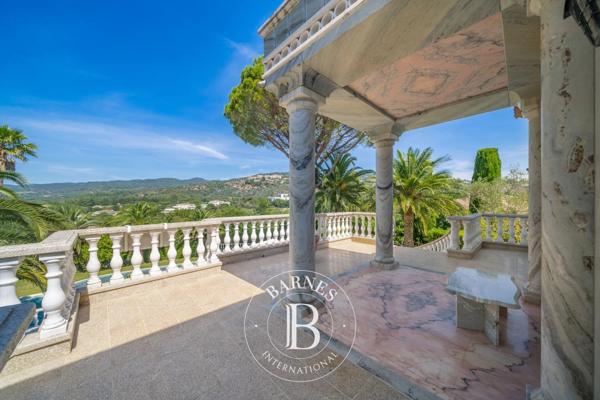 Mandelieu-la-Napoule, Villa 6 Chambres -  407 m² à vendre