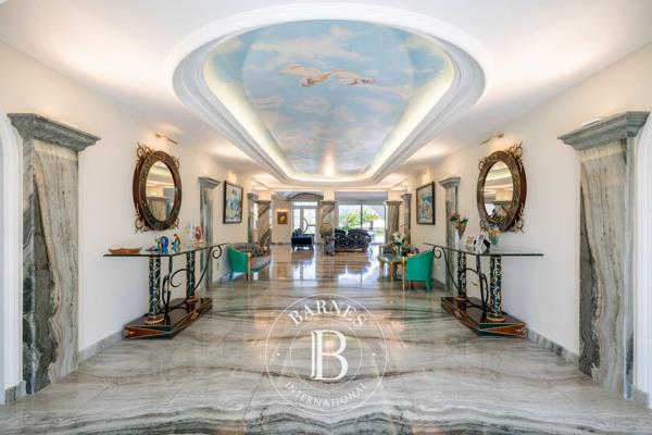 Mandelieu-la-Napoule, Villa 6 Chambres -  407 m² à vendre