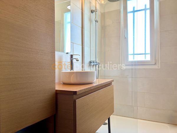 Vente
                Maison90 m² - 6 Pièces -
                    CHERBOURG EN COTENTIN (50120)