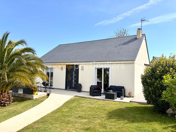 Vente
                Maison90 m² - 6 Pièces -
                    CHERBOURG EN COTENTIN (50120)