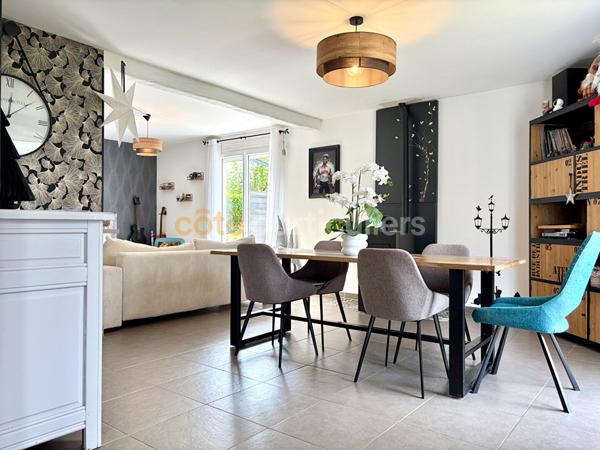 Vente
                Maison90 m² - 6 Pièces -
                    CHERBOURG EN COTENTIN (50120)