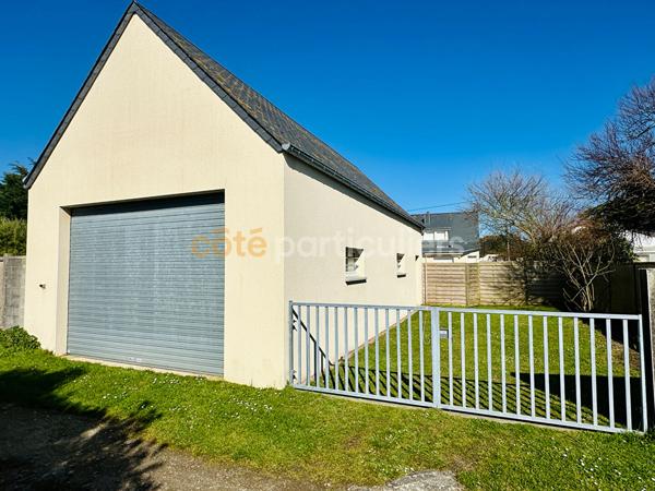 Vente
                Maison90 m² - 6 Pièces -
                    CHERBOURG EN COTENTIN (50120)